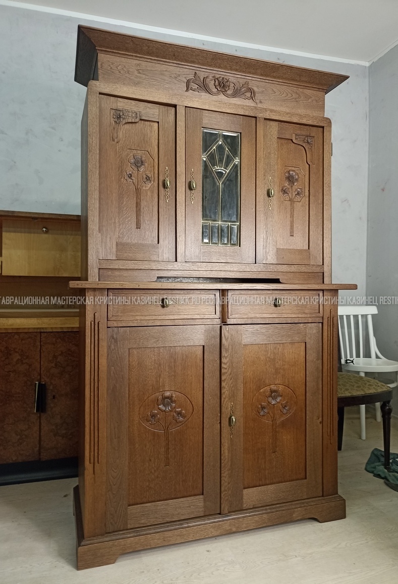 Старинный буфет, старый буфет, отреставрированный буфет Старинный буфет после полной реставрации в мастерской Кристины Казинец