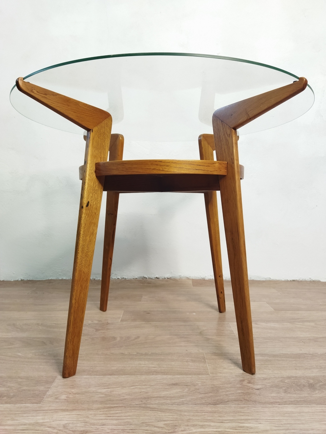 Столик журнальный